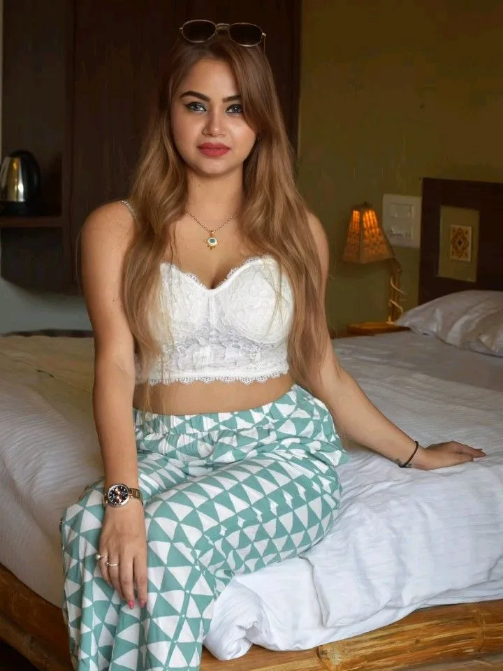 Call Girls Service, 100% Genuine Girls Photos Available 24x7