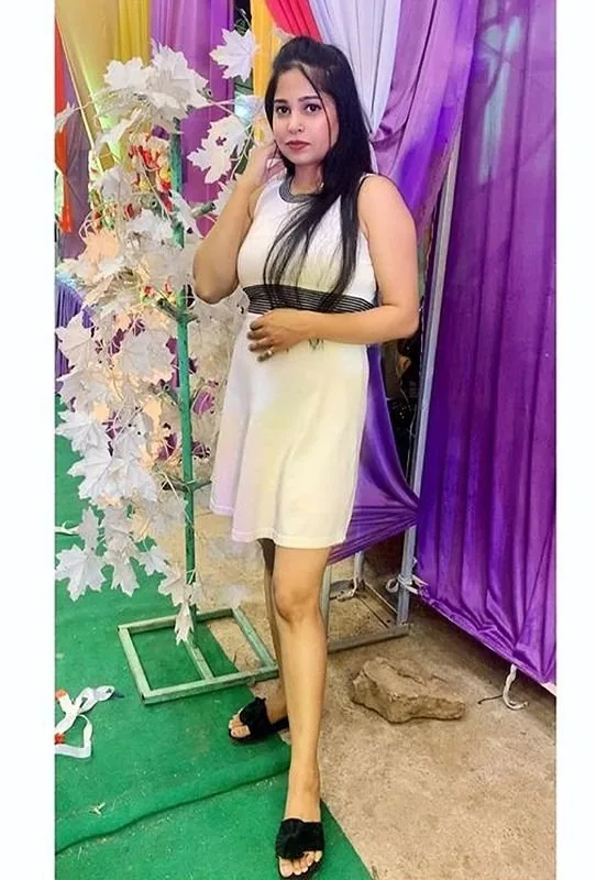 COLLEGE GIRL HOUSEWIFE AUNTIES AVAILABLE ALL